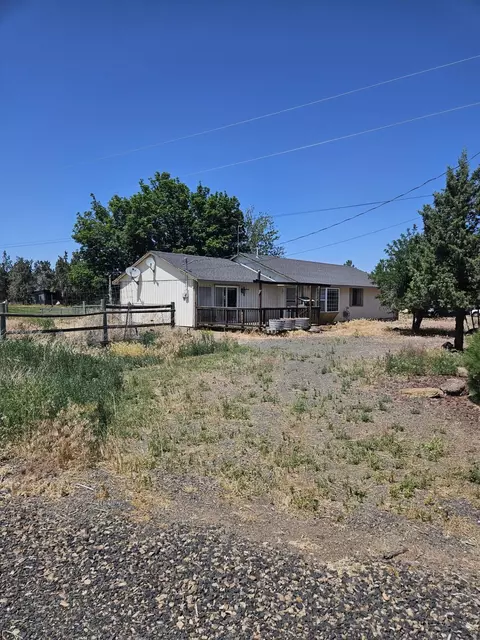 2259 NE 13th St, Redmond, OR 97756
