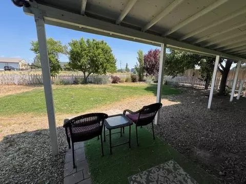 Exterior - 822 Scenic Loop, Culver, OR 97734 photo 8 of 10