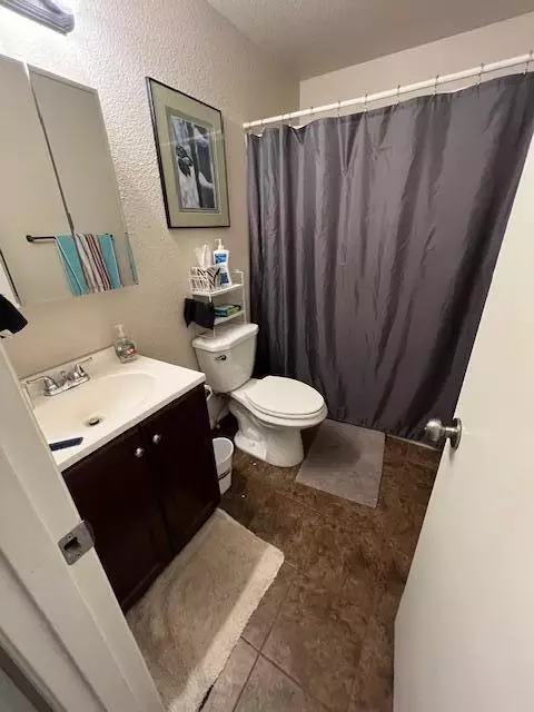 Bath - 822 Scenic Loop, Culver, OR 97734 photo 1 of 1