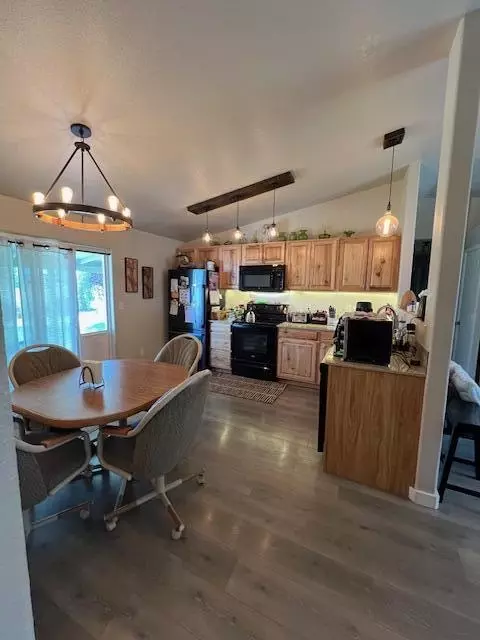 Kitchen - 822 Scenic Loop, Culver, OR 97734 photo 1 of 1