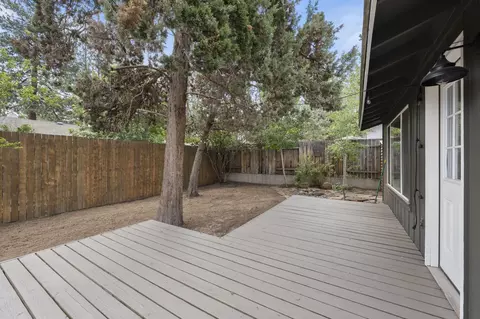 426 SE Douglas St, Bend, OR 97702 photo 22