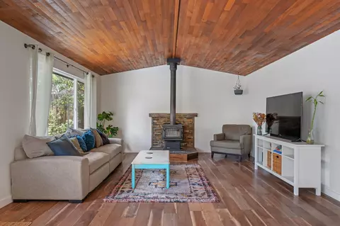 426 SE Douglas St, Bend, OR 97702 photo 9
