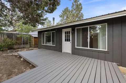 426 SE Douglas St, Bend, OR 97702 photo 23