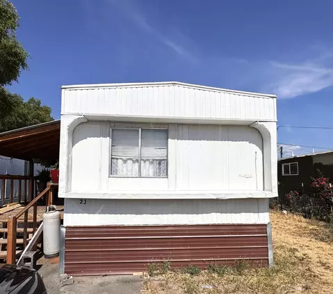 126 NW B St UNIT 21, Madras, OR 97741