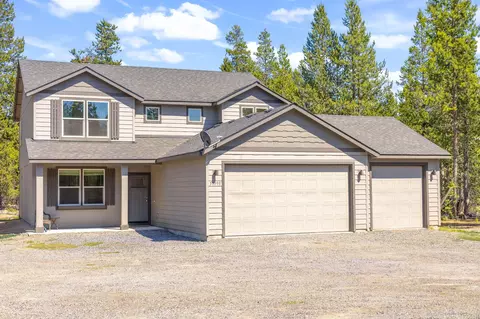 53090 Day Rd, La Pine, OR 97739