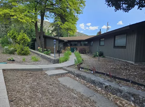 2030 Van Ness Ave, Klamath Falls, OR 97601