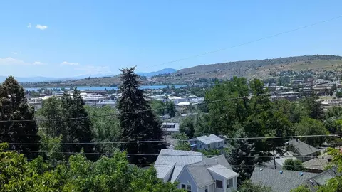 2032 Huron St, Klamath Falls, OR 97601