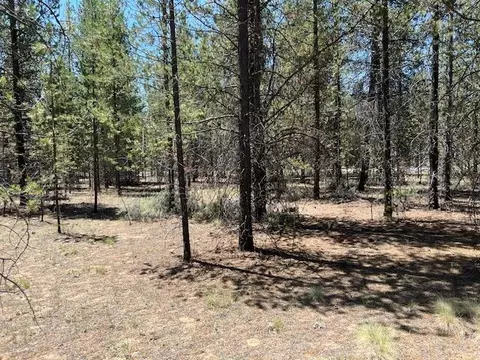 52266 Pine Forest Dr #LOT 6, La Pine, OR 97739