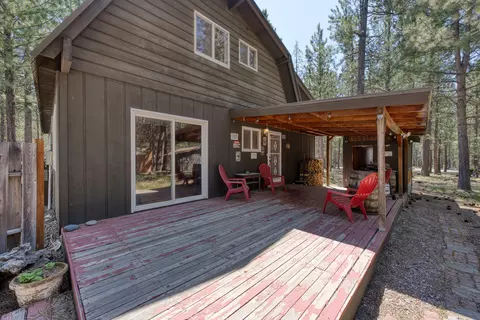 Exterior - 52300 Barberry Cir, La Pine, OR 97739 photo 3 of 16