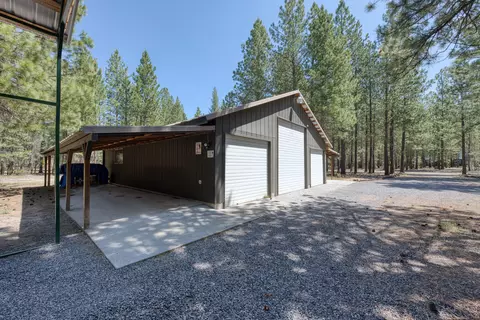 Exterior - 52300 Barberry Cir, La Pine, OR 97739 photo 9 of 16