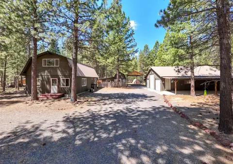 52300 Barberry Cir, La Pine, OR 97739