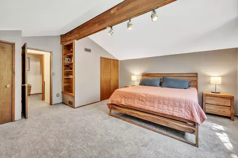 Bedroom - 52300 Barberry Cir, La Pine, OR 97739 photo 3 of 6