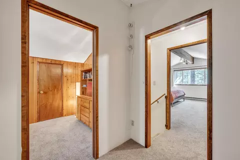 Entry Way - 52300 Barberry Cir, La Pine, OR 97739 photo 2 of 2