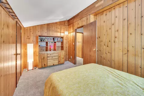 Bedroom - 52300 Barberry Cir, La Pine, OR 97739 photo 5 of 6