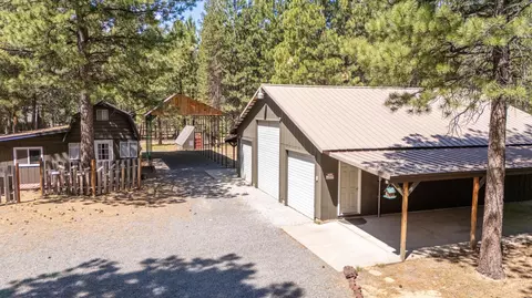 Exterior - 52300 Barberry Cir, La Pine, OR 97739 photo 2 of 16