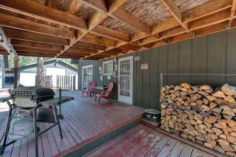 Exterior - 52300 Barberry Cir, La Pine, OR 97739 photo 4 of 16