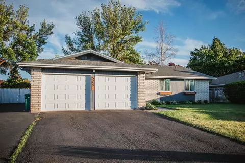 5048 Laurelwood Dr, Klamath Falls, OR 97603
