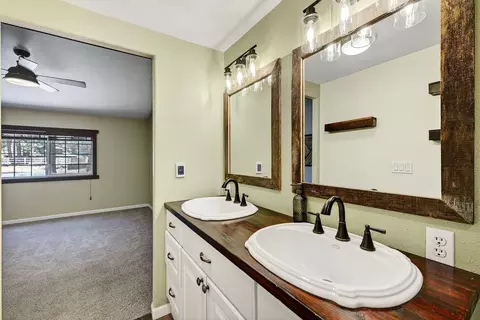 19467 Baker Rd, Bend, OR 97702 photo 9