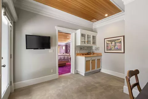 Entry Way - 23080 Chisholm Trl, Bend, OR 97702 photo 1 of 1