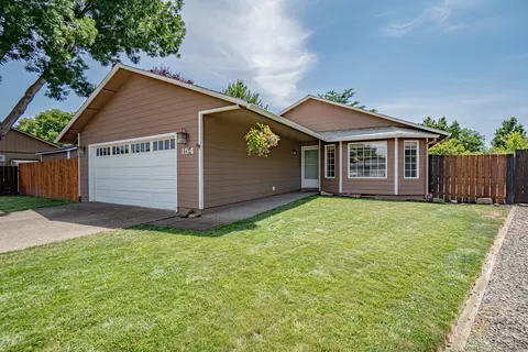 154 Keystone Ct, Central Point, OR 97502
