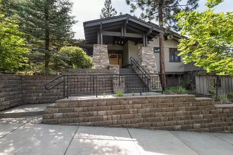 1525 NW Silas Pl, Bend, OR 97703
