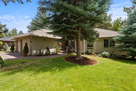 2697 NW Whitworth Way, Bend, OR 97703