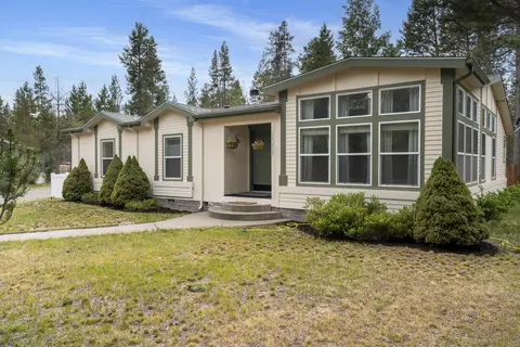 17011 Mayfield Dr, Bend, OR 97707