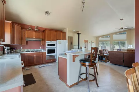 Kitchen - 17596 Cascade Estates Dr, Bend, OR 97703 photo 1 of 5