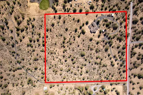 View/Area - 17596 Cascade Estates Dr, Bend, OR 97703 photo 2 of 3