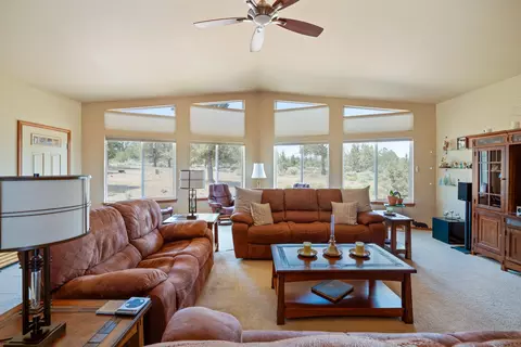 Living - 17596 Cascade Estates Dr, Bend, OR 97703 photo 2 of 3