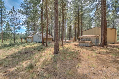 54400 Lynx Dr, Bend, OR 97707 photo 25