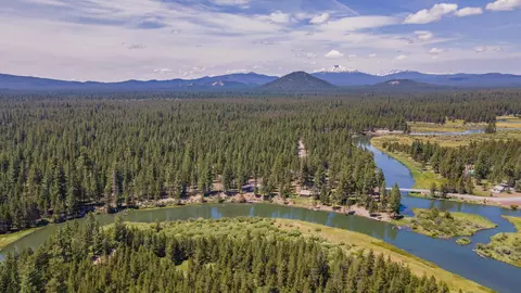 54400 Lynx Dr, Bend, OR 97707 photo 4