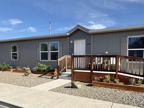 5546 Winterfield Way, Klamath Falls, OR 97603