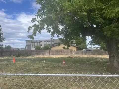 391 W 1st St, Prineville, OR 97754