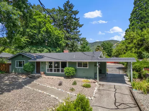 1345 NW Washington Blvd, Grants Pass, OR 97526