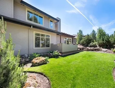 Exterior - 61925 Broken Top Dr, Bend, OR 97702 photo 4 of 9