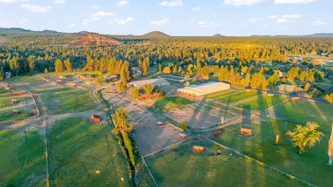 60360 Horse Butte Rd, Bend, OR 97702