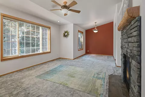 16690 Oakridge Pl, La Pine, OR 97739 photo 8