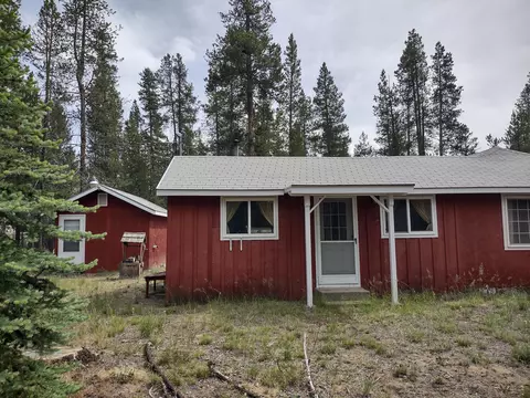 Exterior - 15675 Friendly St, La Pine, OR 97739 photo 2 of 8