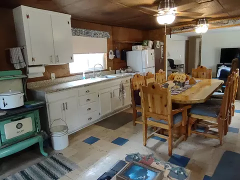 Kitchen - 15675 Friendly St, La Pine, OR 97739 photo 2 of 2