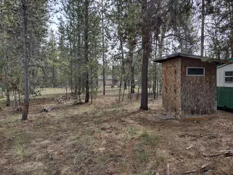 Exterior - 15675 Friendly St, La Pine, OR 97739 photo 6 of 8