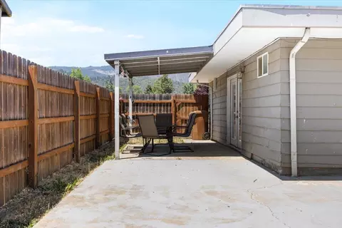 631 E 4th Ave, Riddle, OR 97469 photo 17