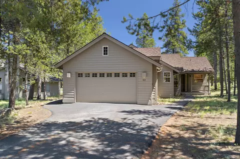 18080 Witchhazel Ln #12, Sunriver, OR 97707