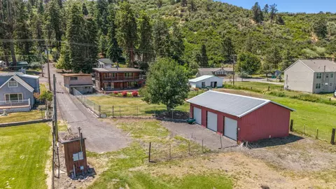 1400 Lakeshore Dr, Klamath Falls, OR 97601