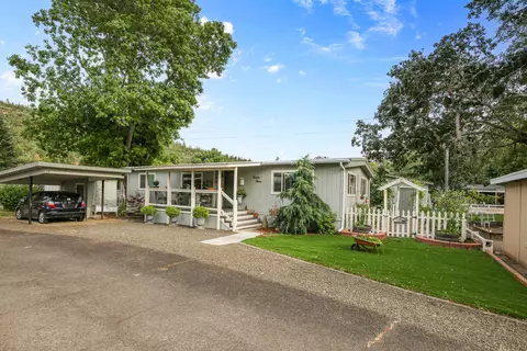 7 Brophy Way UNIT 23, Shady Cove, OR 97539