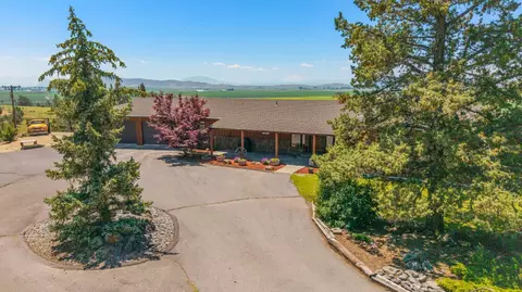 Exterior - 18610 Taylor Rd, Merrill, OR 97633 photo 16 of 19