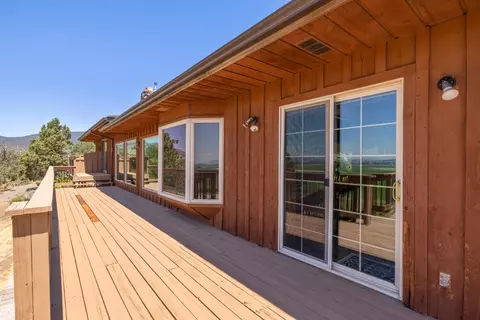 Exterior - 18610 Taylor Rd, Merrill, OR 97633 photo 8 of 19