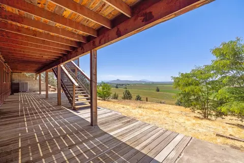 Exterior - 18610 Taylor Rd, Merrill, OR 97633 photo 12 of 19