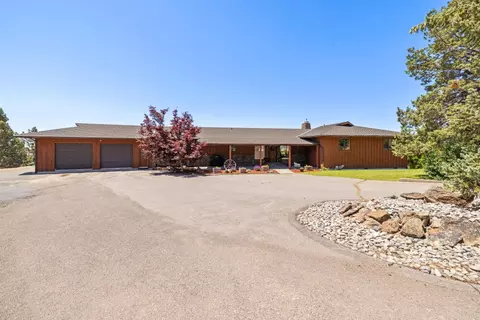 Exterior - 18610 Taylor Rd, Merrill, OR 97633 photo 3 of 19