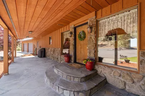 Exterior - 18610 Taylor Rd, Merrill, OR 97633 photo 1 of 19